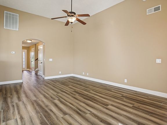 4th image of 1349 Allmon Dr
