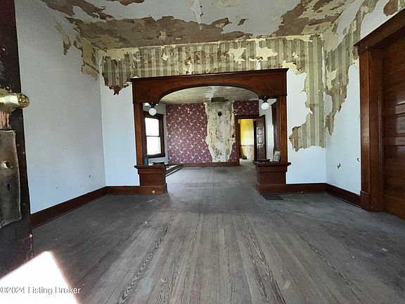 4th image of 3616 W Market St