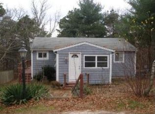10 Leisure Ln, Wareham, MA 02571
