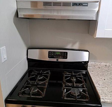 4th image of 6000 Nob Hill Dr APT 320