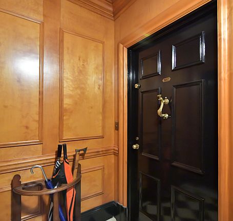 Individual Unit Lobby