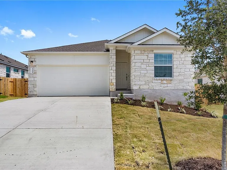 3204 Kenner Dr — Photo 1