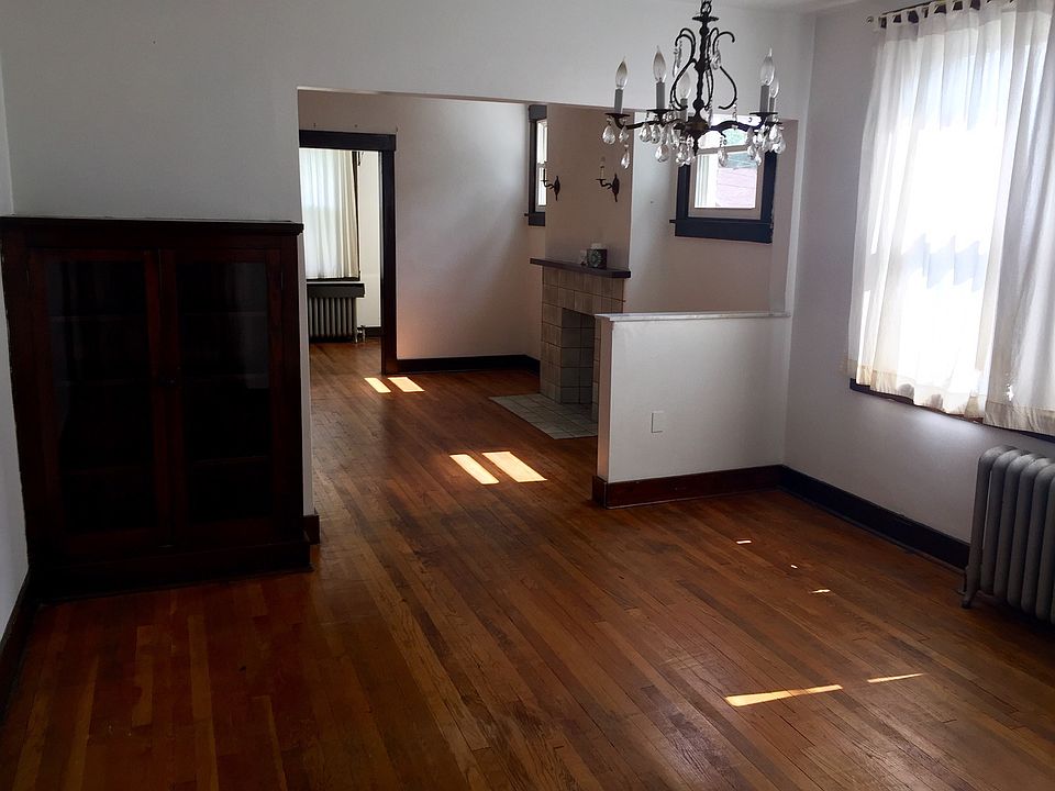 Dining room looking into LR