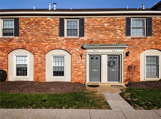 384 Newburn Dr, Pittsburgh, PA