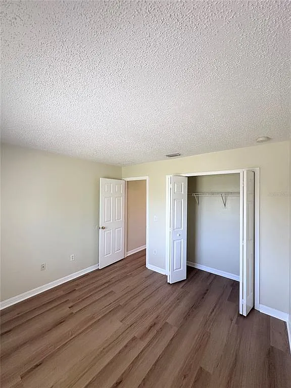 3 bed, 2.0 bath, 1270 sqft, $1,925 — Photo 4