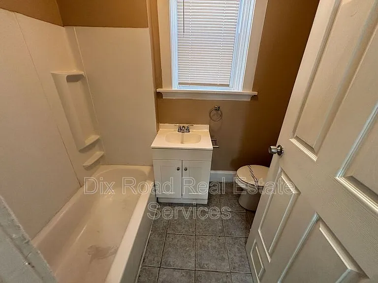 1026 Del Monte Pl #1 — Photo 18