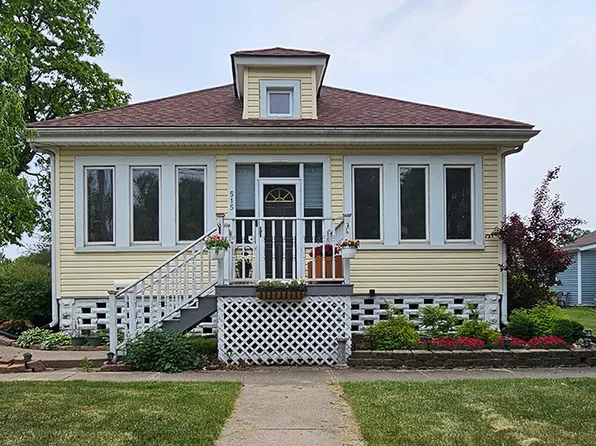 515 E Main St, Amboy, IL 61310