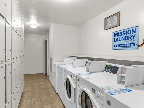 5th image of 288 Whitmore St APT 327