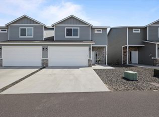 420 Bedrock Loop, West Richland, WA 99353