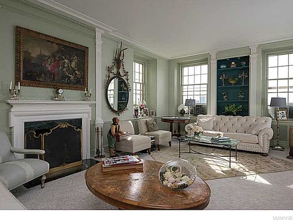 3rd image of 925 Delaware Ave #8D