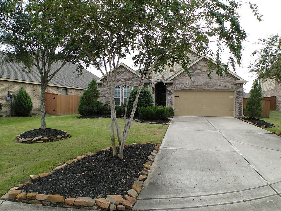 1st image of 17631 Quiet Shores Dr