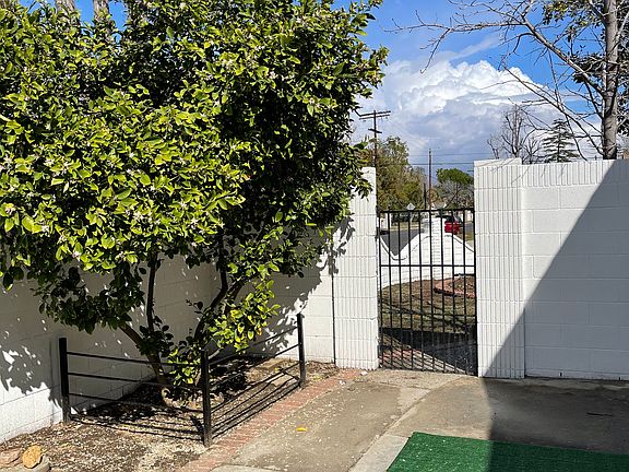 5th image of 7359 Amestoy Ave #3