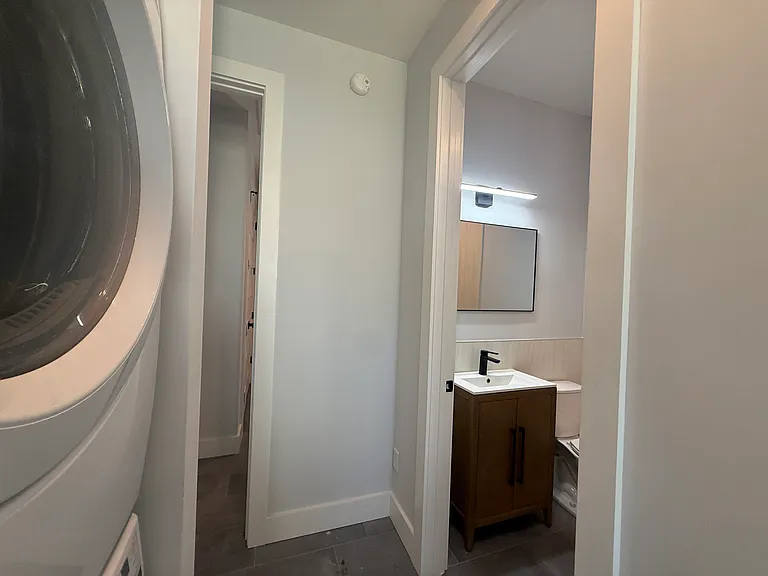 119 12th Ave N #102 — Photo 15