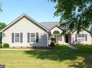 701 Fletcher Dr, Winder, GA 30680