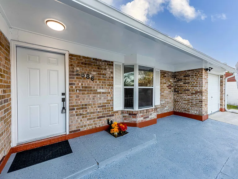 2586 Spring Lake Rd W — Photo 37