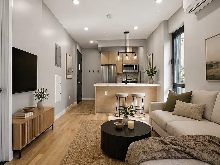 356 E 8th St #202 — Photo 1