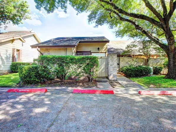 12514 Newbrook Dr, Houston, TX 77072