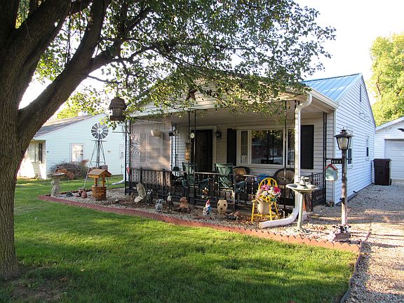 3rd image of 1804 Eastwood Dr