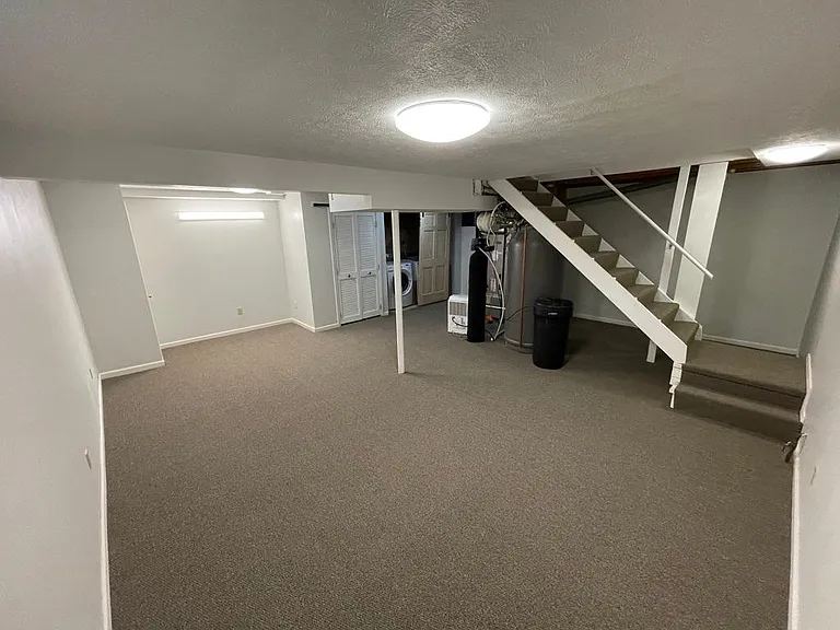 1651 Garry Dr — Photo 8