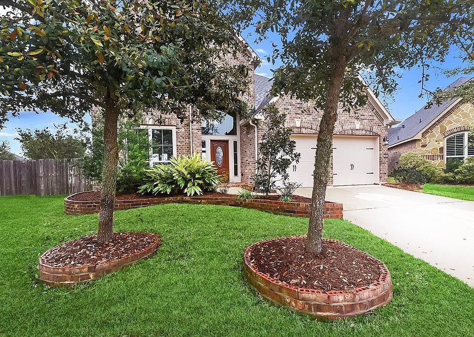 1st image of 28706 Park Hills Ct