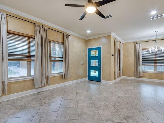 5th image of 505 Green Valley Dr