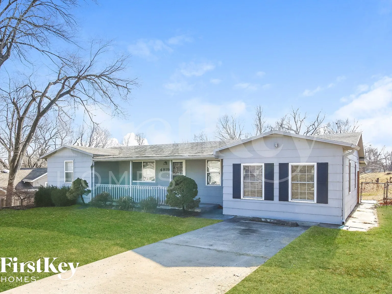 3 bed, 2.0 bath, 1715 sqft, $2,260 — Photo 1