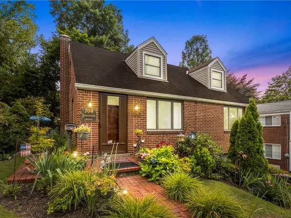 704 Pennsylvania Ave, Oakmont, PA 15139