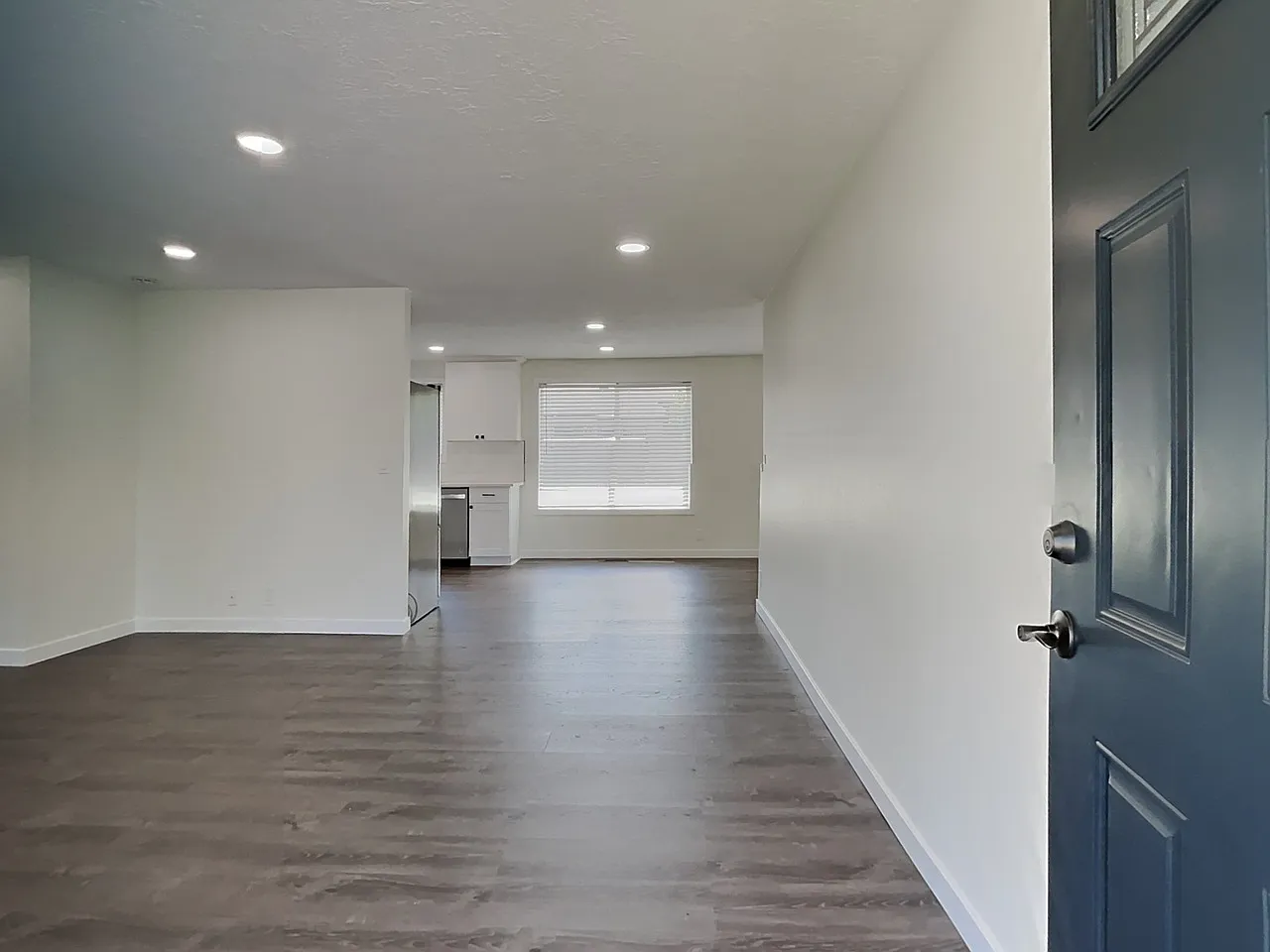 20710 SW Jay St — Photo 3
