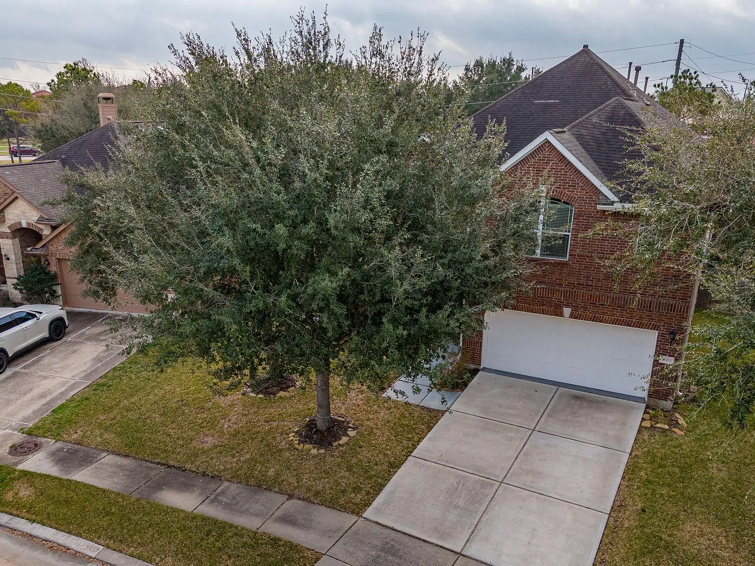 4 bed, 3.5 bath, 3547 sqft, $2,900 — Photo 3