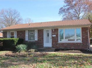 1212 Gilbert Ave, Saint Louis, MO