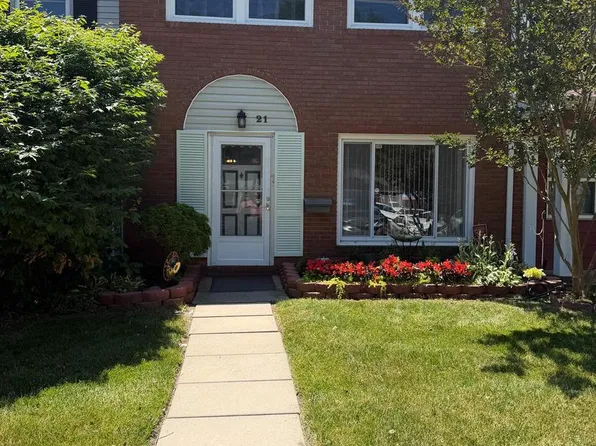 21 Ridge View Pl, Willingboro, NJ 08046