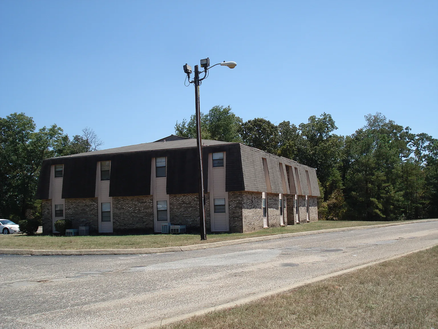 Tallassee Villas LTD — Photo 3