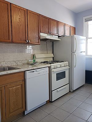 2nd image of 25-50 22nd St Floor 2