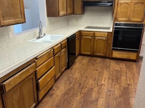 4145 W Cornell Ave, Fresno, CA 93722