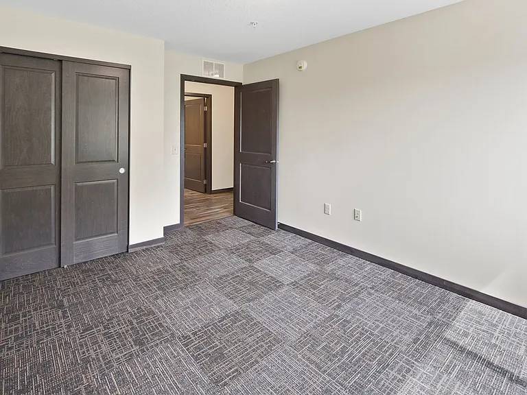 Jackson Hills Apartments — Photo 8