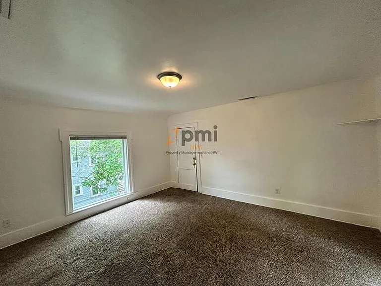 602 Indiana Ave #2E — Photo 3