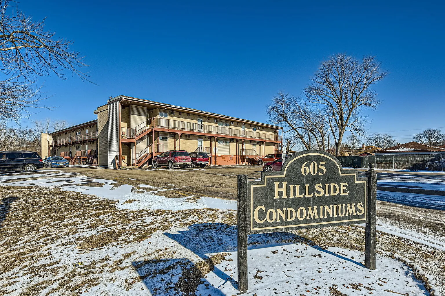 605 N Wolf Rd APT A9 photo 1