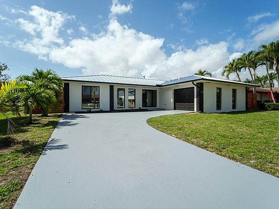 4th image of 1382 N Mangonia Drive