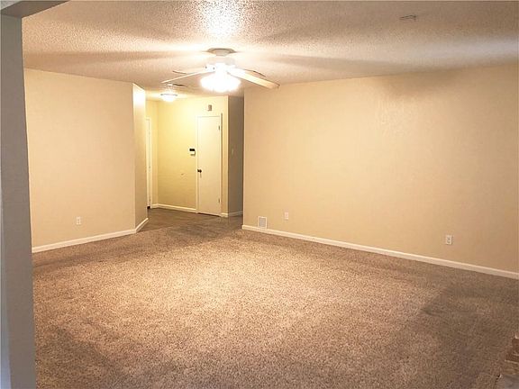 3rd image of 12107 Mill Holw