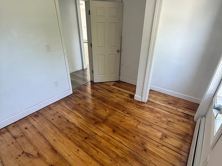 114 Sawyer St #4 — Photo 7