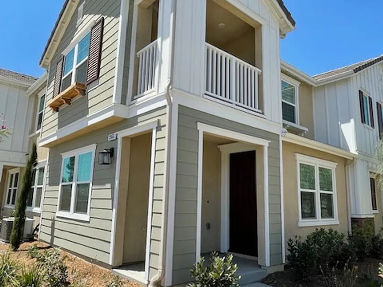 3966 E Coronado Privado — Photo 2