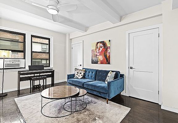 3rd image of 211 E 35th St #4DD
