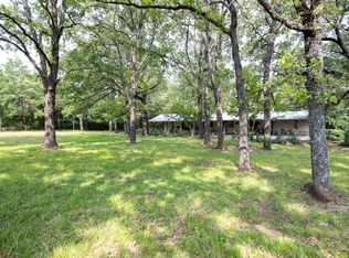 1327 Burrows Chapel Rd, Whitesboro, TX 76273