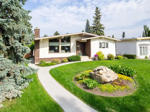 4328 116th St NW, Edmonton, AB T6J 1R9