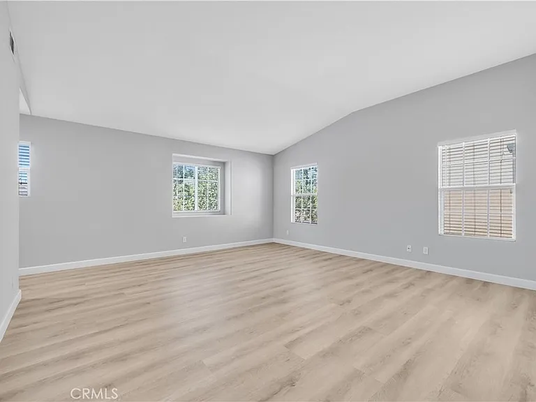 1258 Begovich St — Photo 36