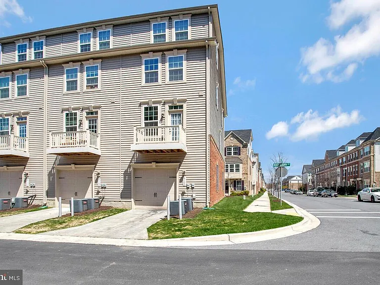 8100 Miner St — Photo 33