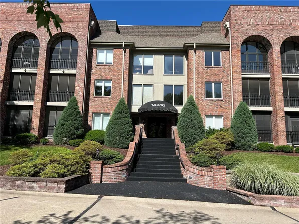 14316 Conway Meadows Ct E APT 305, Chesterfield, MO 63017