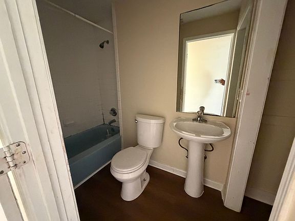 5th image of 222 N Gray Ave