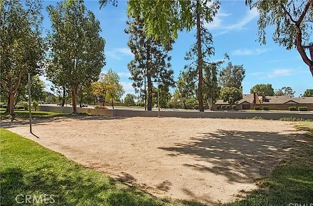 2559 Rimcrest Rd — Photo 16