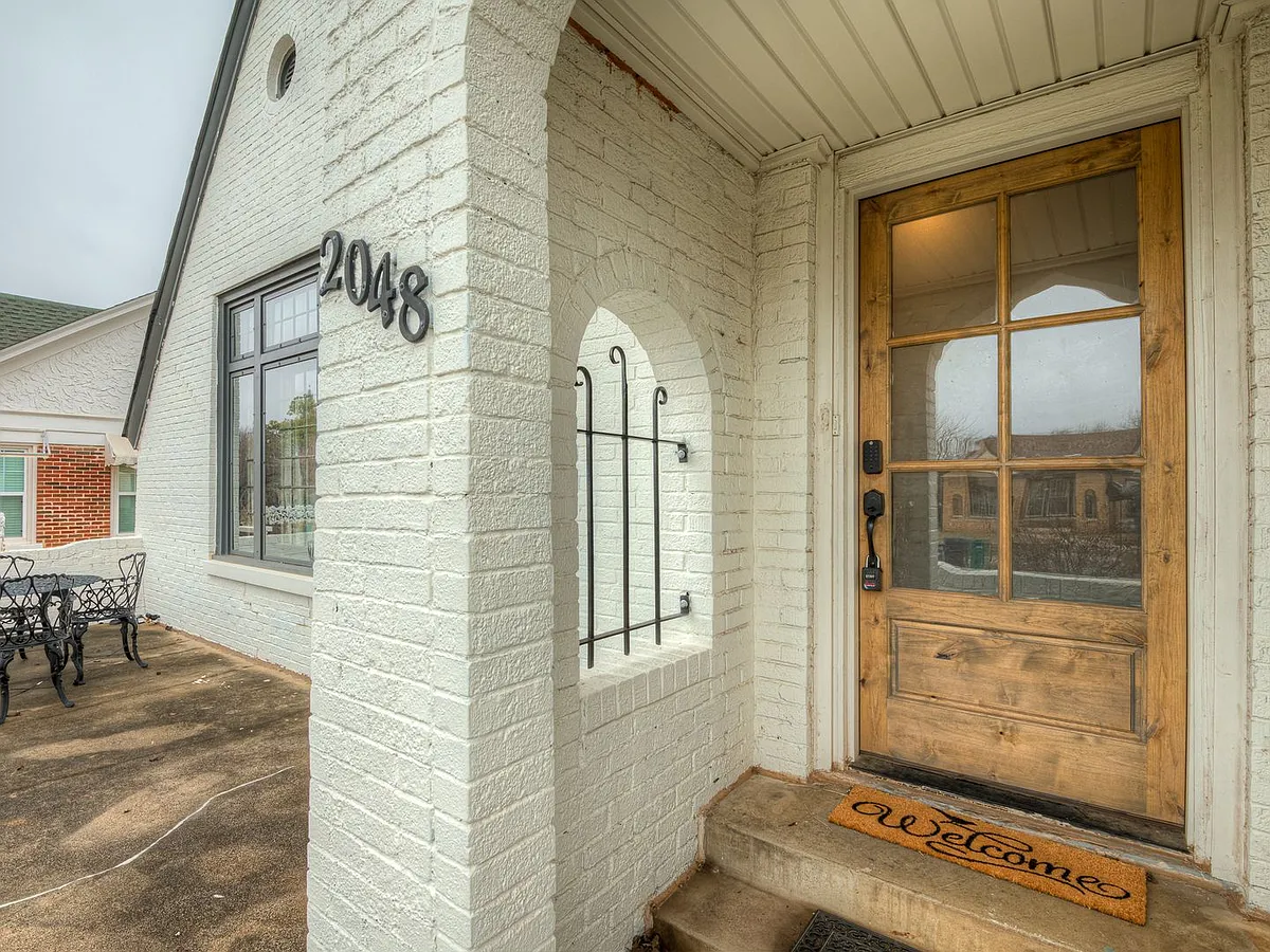 Building Photo - 2048 NW 22nd St